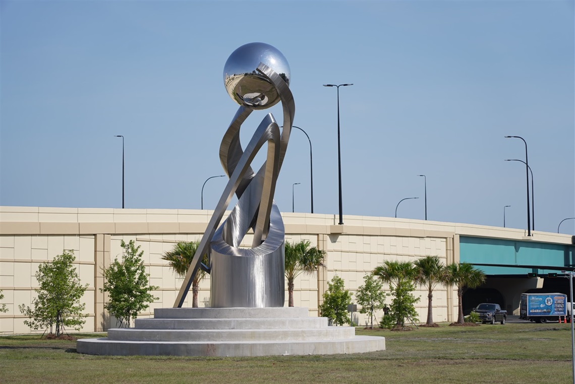 35 foot stainless steel sculpture 